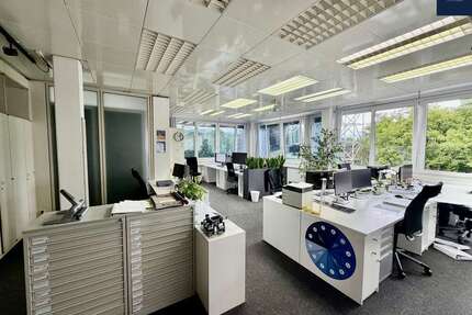 Büro in Waiblingen 3.015,00 € 335 m²
