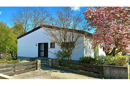 Haus zum Kaufen in Ampfing 650.000,00 € 272 m²