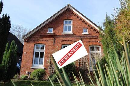 Charmantes renovierungsbedürftiges Fehnhaus in ruhiger Sackgasse - Ihr kreatives Paradies in Weener