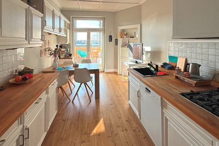 Beste Lage Frankfurt-Nordend: Sanierte 4-Zimmer-Altbauwohnung - Frankfurt am Main