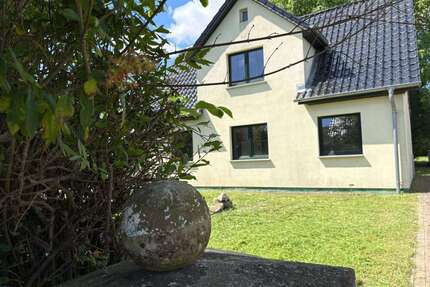 Haus zum Kaufen in Sundhagen 279.000,00 € 129 m²