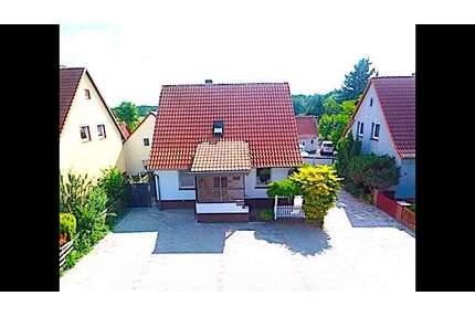 Haus zum Mieten in Osloß 1.200,00 € 135 m²