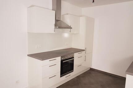 Ab 01.05. kernsanierte moderne 1-Zimmerwohnung ruhige Altstadtlage ohne KFZ-Stellplatz - Schweinfurt Gartenstadt