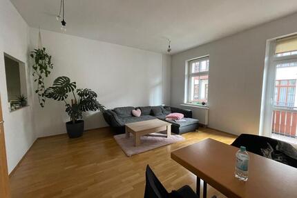 ANFRAGESTOP 3 - Raumwohnung mit Balkon in ruhigem Hinterhaus - Leipzig Mitte