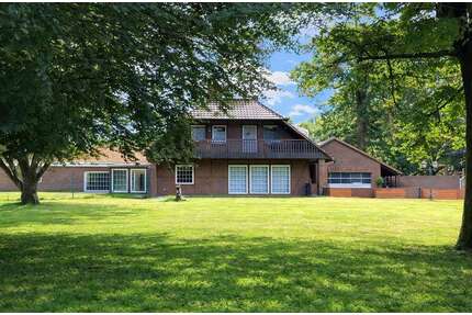 Haus zum Kaufen in Westerstede 679.000,00 € 310 m²