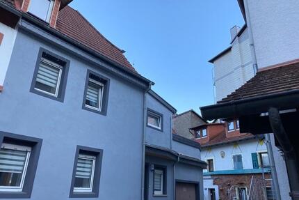 Vermietetes kernsaniertes Einfamilienhaus in Wolfstein