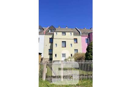 Haus zum Kaufen in Selb 75.000,00 € 122 m²