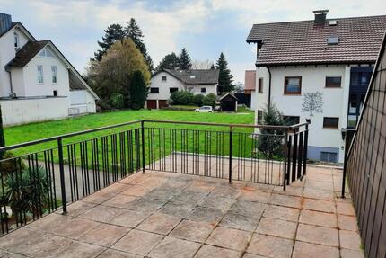 Dachgeschoss Wohnung mit Dachterrasse und 2 Balkone - Lauf