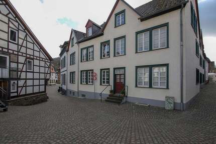 Wohnung zum Kaufen in Bad Münstereifel 215.000,00 € 87 m²