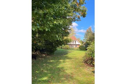 Haus am Schaalsee - 2.652,00&nbsp;EUR Kaltmiete, ca.&nbsp; 204,00&nbsp;m&sup2; in Sterley (PLZ: 23883)