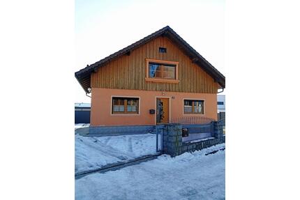 Großzügiges Einfamilienhaus in zentraler Lage zu vermieten - Hengersberg