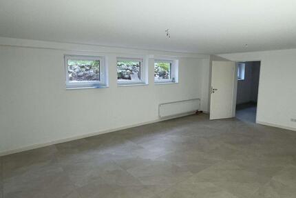 Kernsanierte 2 Zimmer Souterrainwohnung mit EBK - Osnabrück Hellern