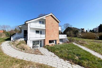 251,91 m² Wfl.-Haus aus 1970, 1 große Whg + 1 Whg + 4 Appartments, auf 1507 m² Grund, 210 m zum Strandweg in Pelzhaken - Neustadt in Holstein Pelzerhaken