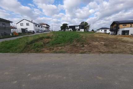 Grundstück zu verkaufen in Altfraunhofen 89.385,05 € 577 m²