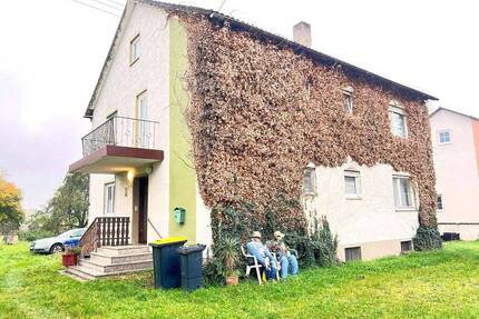 Bebaubares Grundstück (Altbestand-Abriss) ca.1565 m² in guter Ortslage! - Burgheim