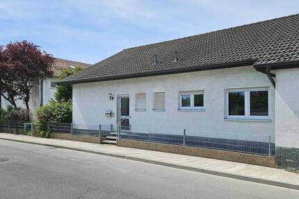 Sanierung oder Neubau! Einfamilienhaus mit Einliegerwohnung in Sandhausen