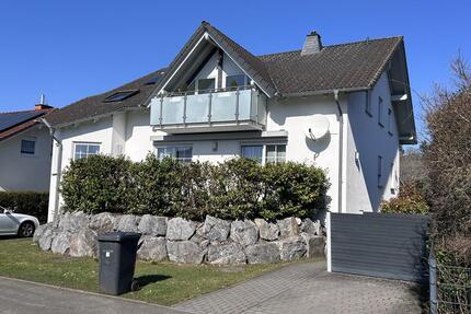 Hörbach: Großzügige Mietwohnung im Dachgeschoss - Herborn