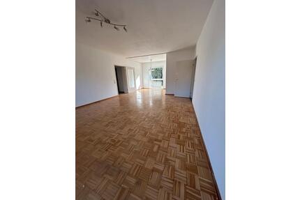 3-Zimmer-Wohnung, 95 m², 1. OG mit Balkon in Erbach