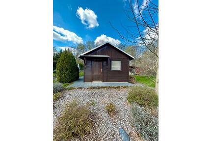 Idyllische Gartenlaube mit Küche,Bad&großem Garten-top gepflegt!! - Bad Gottleuba-Berggießhübel