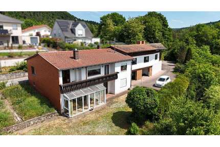 Haus zum Kaufen in Merzalben 239.000,00 € 255 m²