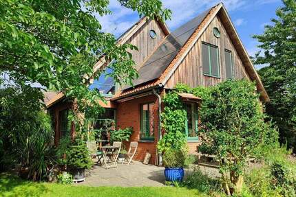 Ökologisch nachhaltiges Niedrigenergiehaus - gesund wohnen mit Lehm - Haseldorf