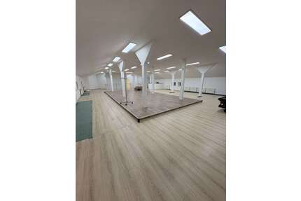 Büro in Mönchhagen 1.850,00 € 320 m²