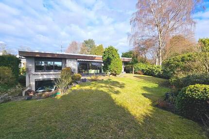 Seltene Gelegenheit - Attraktiver Bungalow mit 193 m² Wohnnutzfläche in Traumlage von Bo-Stiepel - Bochum