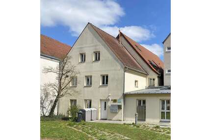 Haus zum Kaufen in Roth 849.000,00 € 386 m²