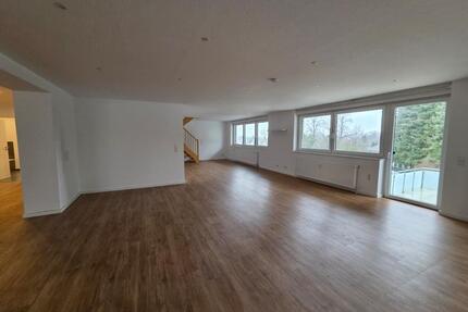 Zentrale Maisonette Wohnung mit großer Dachterrasse + 2. Balkon - Leopoldshöhe