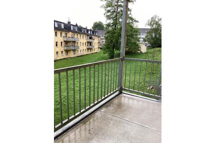 Komm nach Heiligenhaus: 2 schön aufgeteilte Zimmer+ K, D, B und ein Sonnenbalkon