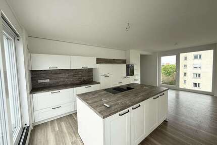 Wohnung zum Mieten in Möglingen 2.000,00 € 125.56 m²