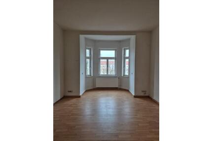 3-Raum-Wohnung im 2.OG mit Balkon (2) in Wurzen zu vermieten