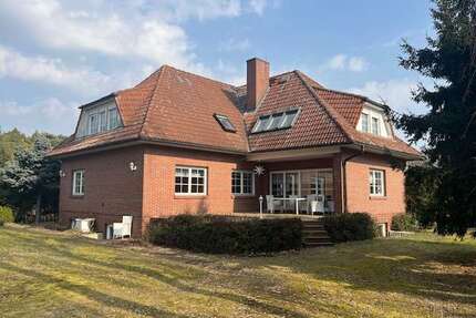 Haus zum Kaufen in Forst 298.000,00 € 300 m²