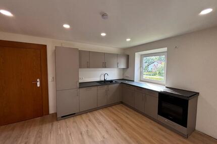 Helle, frisch sanierte 4-Zimmer-Wohnung mit großem Garten - Zwiesel