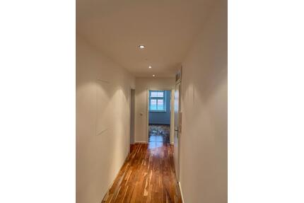 Großzügige 5-Zimmer-Altbauwohnung im DG, 133 m², nahe Hbf - Landshut Landshut-West