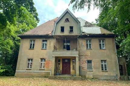 Haus zum Kaufen in Tschernitz 97.000,00 € 530 m²