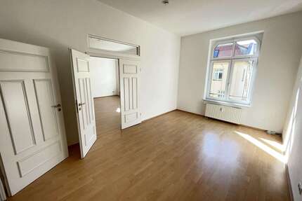 Wohnung zum Mieten in Zwickau 447,12 € 74.52 m²