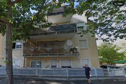 Haus zum Kaufen in Frankfurt 1.500.000,00 € 561 m²