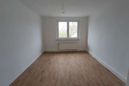 Wohnung zum Mieten in Merseburg 860,00 € 119.41 m²