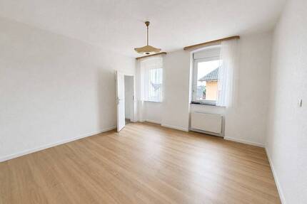 Frisch sanierte 3-Zimmer-Wohnung mit Balkon, Gartenblick und großer Lagerfläche in Angelbachtal