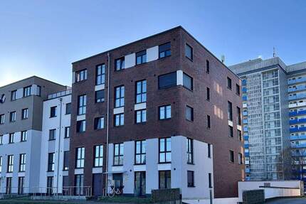 Exklusive 4-Zimmer-Wohnung im Staffelgeschoss mit Balkon, Terrasse und Tiefgarage in Kaltenkirchen