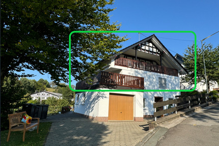 EG-DG-ETW im EFH-Stil mit 2 Balkonen u. eigenem Garten in Oberhundem! - Kirchhundem