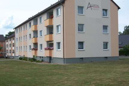 Wohnung zum Mieten in Wolfsburg 185,53 € 33.12 m²