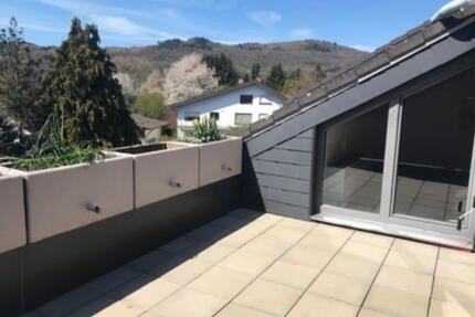 Charmante 3-Zimmer-Wohnung mit Balkon in Kelkheim - Kelkheim (Taunus)