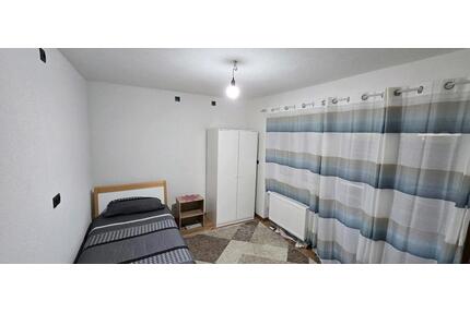 WG ZimmerMonteur Zimmer - 430,00&nbsp;EUR Kaltmiete, ca.&nbsp; 90,00&nbsp;m&sup2; in Giengen an der Brenz (PLZ: 89537)