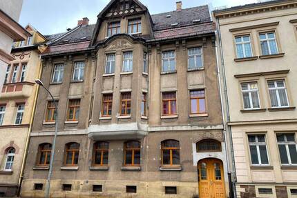 Mehrfamilienhaus im Jugendstil, zentrale Lage, teilvermietet mit Sanierungs-AfA - Döbeln