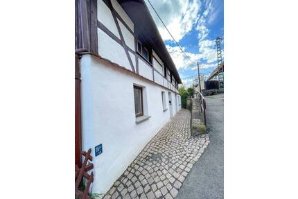 Kein Haus für jedermann – aber vielleicht genau Ihres: Denkmalgeschütztes Fachwerkhaus mit 150 m² Wohnfläche - Meerane
