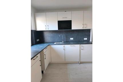 Helle 2-Zimmer Wohnung in schöner Lage in Aschaffenburg - Mainaschaff