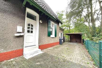 Haus zum Mieten in Moers Hochstraß 645,00 € 64 m² - Moers / Hochstraß