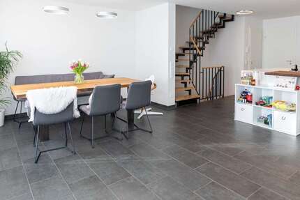 Haus zum Kaufen in Leinfelden-Echterdingen 870.000,00 € 147 m²